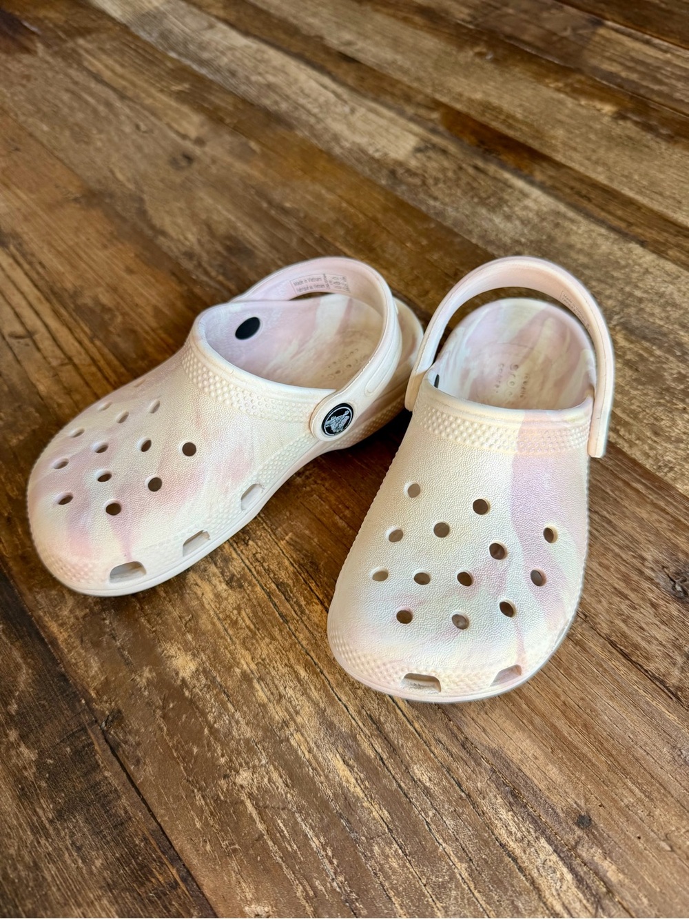 Kids Marble white & pink Crocs Sz 10